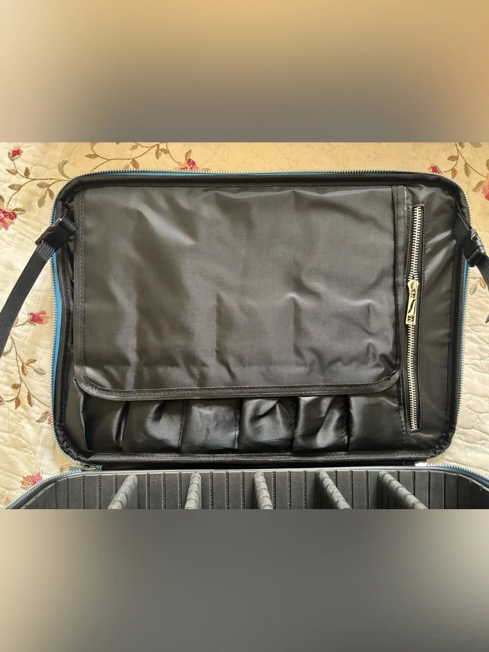 Limited Edition Lurella X PEANUTS Makeup Traveling Bag with Box